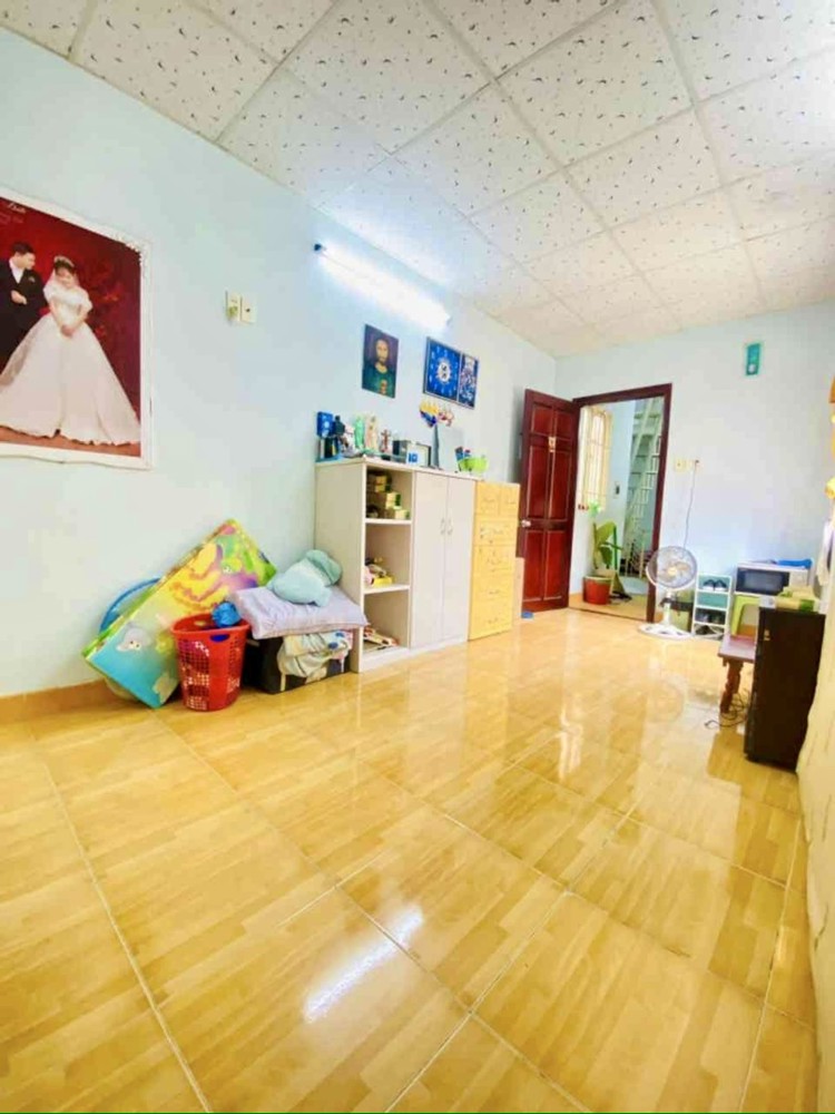 Bán Nhà 3 Tầng Hưng Phú - Quận 8 - 51M2- 4Pn - Nhỉnh 4 Tỷ- Gọi Ngay 0784968131