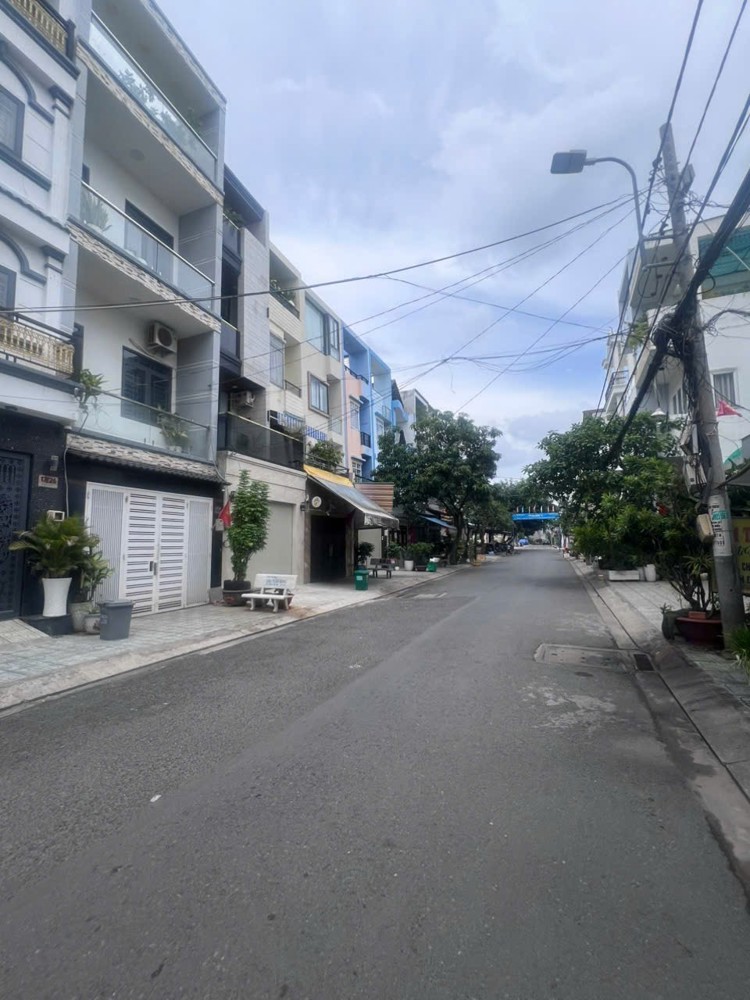 Bán Nhà Mặt Phố Siêu Đẹp , Đường 12M, Có Vỉa Hè 2M Đường Huỳnh Thị Đồng, Thị Trấn Nhà Bè