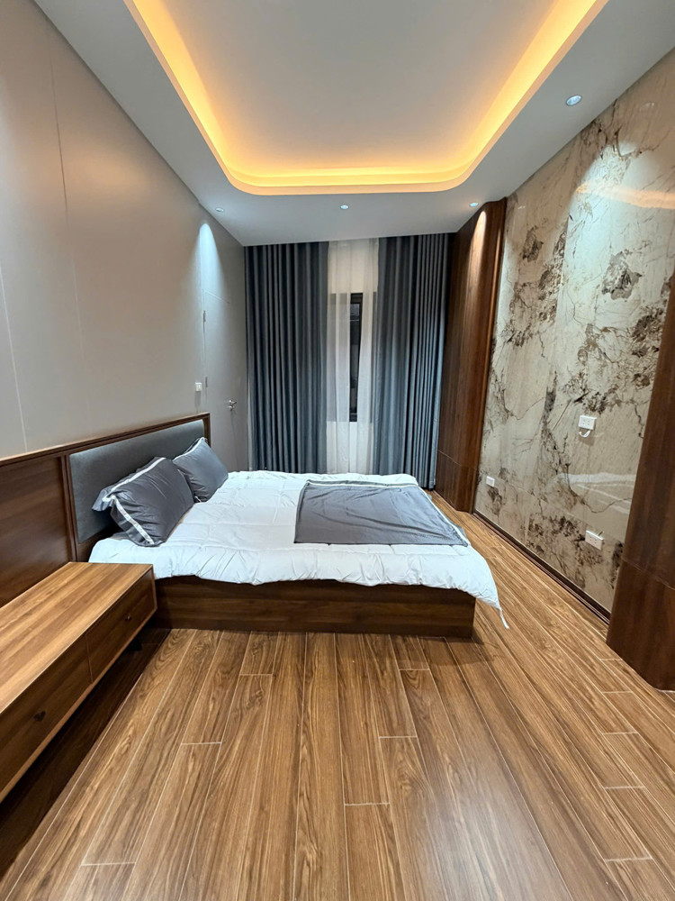 Cho Thuê Nhà Nguyên Căn Hồ Ba Mẫu – Đống Đa 35M² × 6 Tầng 3Pn Thang Máy 16 Triệu/tháng