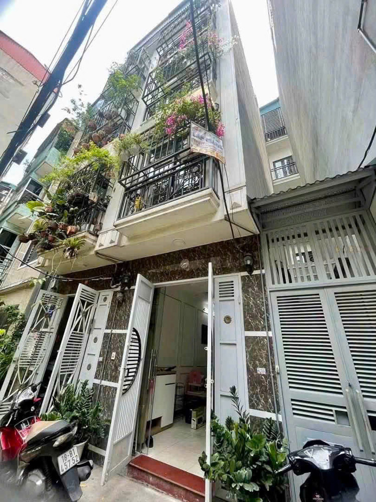 Cho Thuê Nhà Nguyên Căn Trần Khát Chân – Hai Bà Trưng 35M² × 5 Tầng 3Pn 13,5 Triệu/tháng