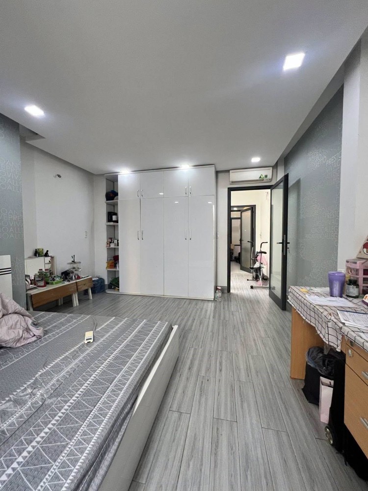 Trung Tâm Quận 10 – Vài Bước Ra Mặt Tiền Nguyễn Duy Dương