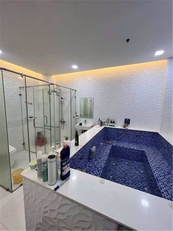 Trung Tâm Quận 10 – Vài Bước Ra Mặt Tiền Nguyễn Duy Dương