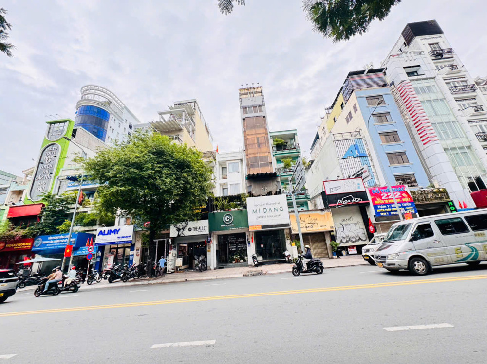 Quận 1: Chính Chủ 0938676685 Bán Nhà 4 Tầng Mặt Tiền Nguyẽn Thị Minh Khai, P.bến Thành- Dt Đẹp