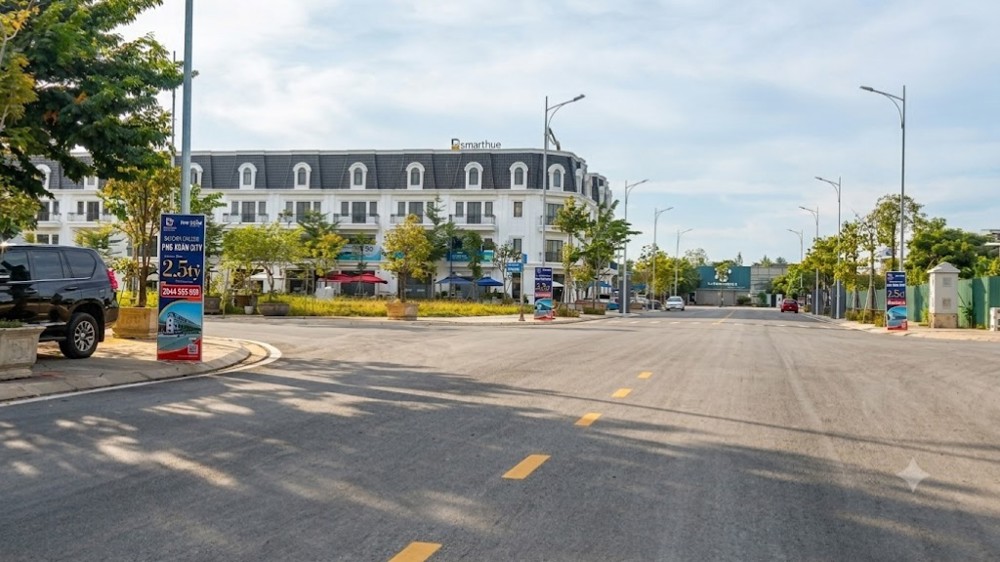 Bán Shophouse Trung Tâm Tphuế 132M² - Sổ Hồng Riêng - Giá 7.8 Tỷ