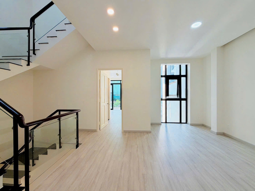 Siêu Phẩm Biệt Thự Mini - Vị Trí: Mt Đường - P. Thông Tây Hội (P.11 Gò Vấp) - Hcm