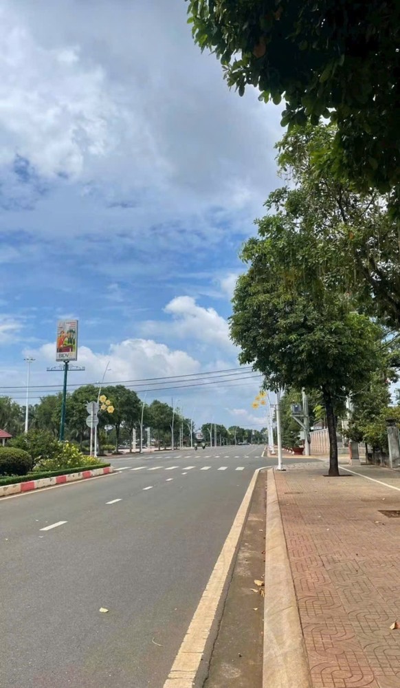 Chính Chủ Cần Bán Đất (Tặng Nhà) Mặt Tiền Đường Trần Hưng Đạo, Ngãi Giao, Tp Hồ Chí Minh