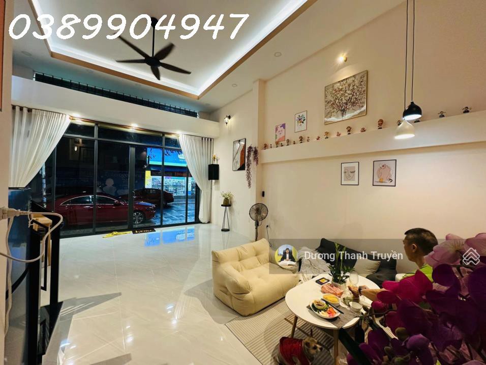 Bán Nhà Phố 4 Tầng Mặt Tiền Đường Bà Triệu Cạnh Ga Nha Trang Vị Trí Kinh Doanh Có Dòng Tiền Thuê 25