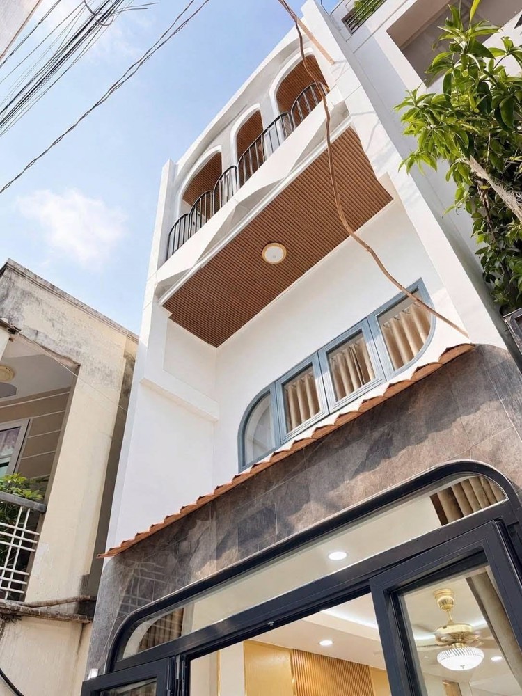 Giảm Gấp 300 Triệu – Nhà Đẹp Thích Quảng Đức - Phú Nhuận