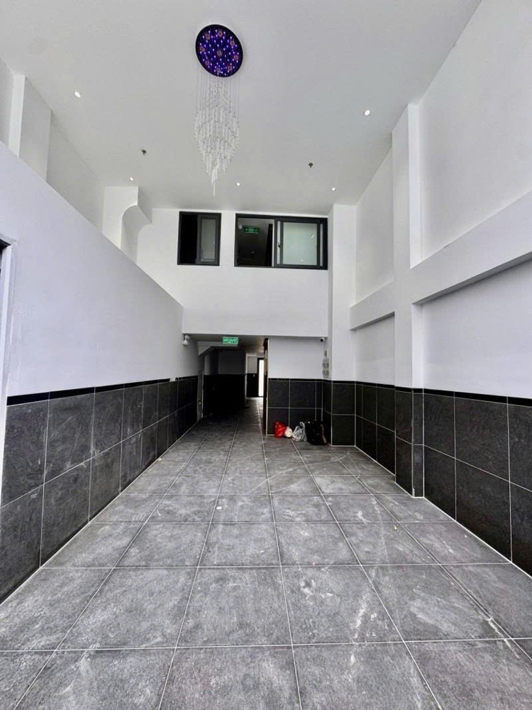 Bán Nhà Hxh 6M Dương Quảng Hàm - 5X30m, 6 Tầng - 20 Pn Homestay, Khoán 100Tr, 21 Tỷ