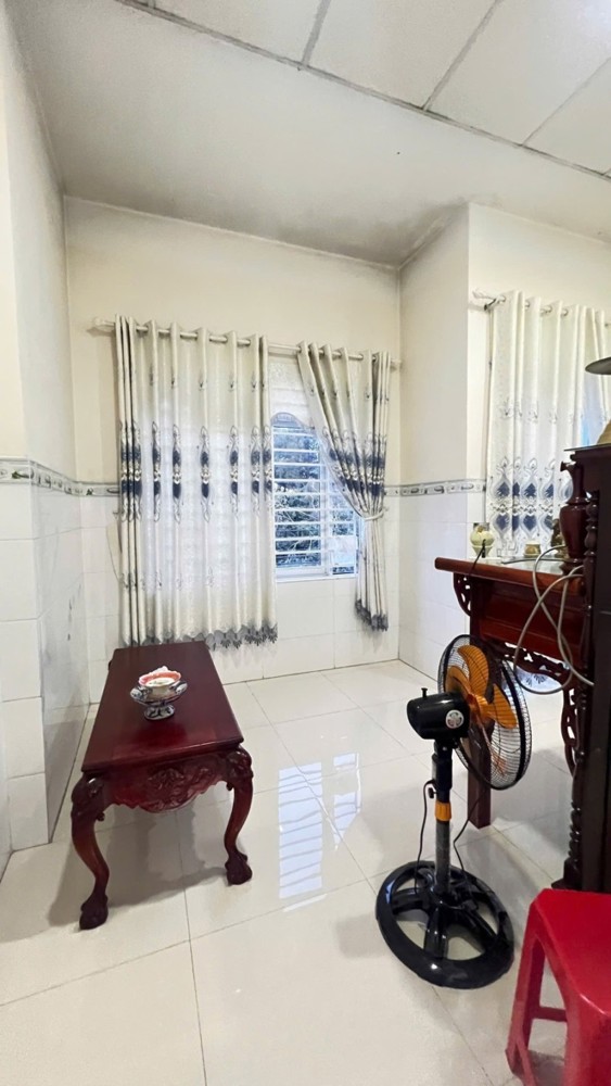 Bán Nhà 3 Tầng Mặt Tiền Kinh Doanh Sầm Uất Bậc Nhất Dĩ An,Gần Ngã Tư Chiêu Liêu