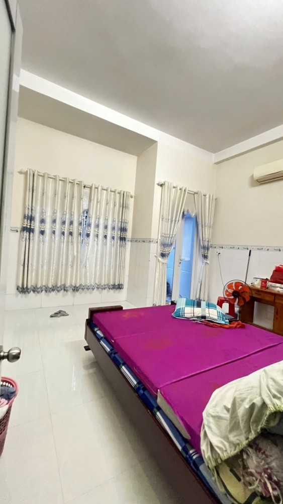 Bán Nhà 3 Tầng Mặt Tiền Kinh Doanh Sầm Uất Bậc Nhất Dĩ An,Gần Ngã Tư Chiêu Liêu