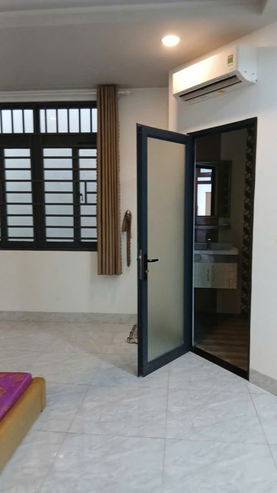 Cho Thuê Nguyên Căn Nhà 4 Tầng Mặt Tiền Đường Lê Thiết Hùng, Phường Nam Nha Trang 20 Triệu/tháng