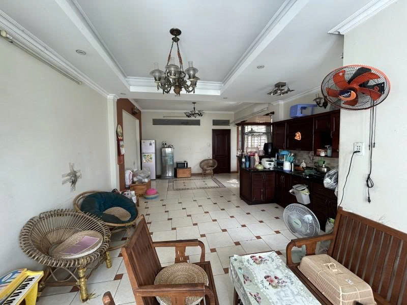 Bán Nhà Mặt Tiền Hẻm Nguyễn Văn Trỗi - Gần Hoàng Văn Thụ, 20X11,5M, 5 Tầng - 6 Pn, 35 Tỷ