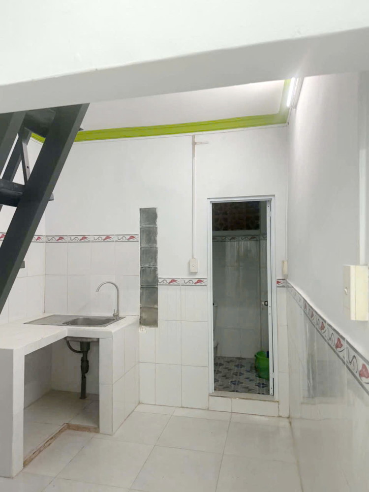 Nhà Hẻm Nở Hậu Tùng Thiện Vương P13q8 P.phú Định