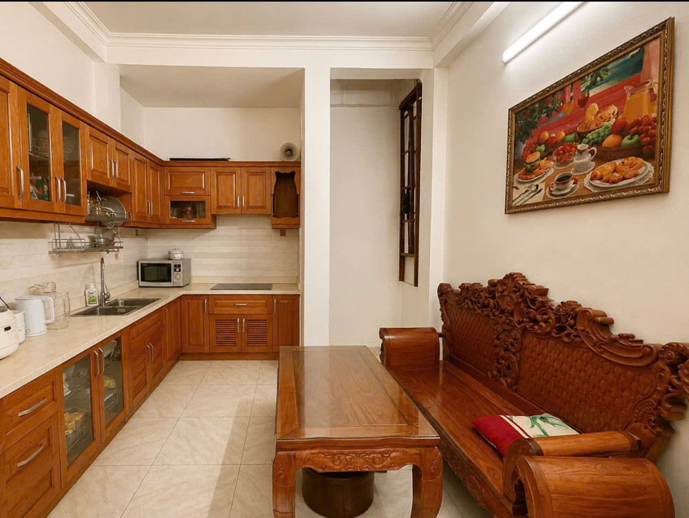Nhà Đẹp Hẻm Xe Tải Thông Âu Cơ Tân Bình - 4 Tầng - 42M² - An Cư Đắc Địa