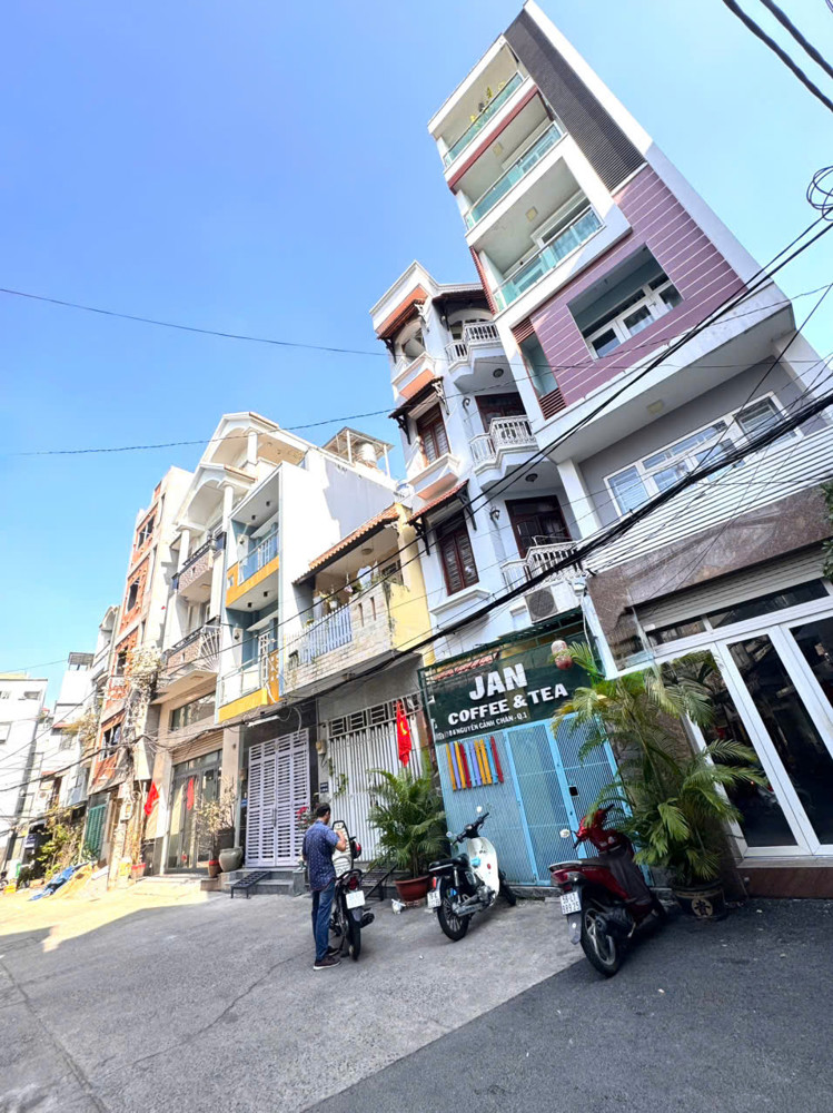 Hiếm- Bán Nhà 5 Tầng Ngay Bộ Công An Tp- Hxh 8M Đ.nguyễn Trãi, P.nguyễn Cư Trinh, Quận 1 - Dt 53M2