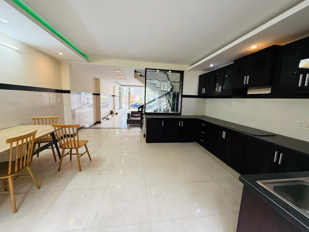 Bán Nhà Mặt Tiền Đường Điện Biên Phủ, Đối Diện Trường Cao Đẳng Du Lịch Nha Trang Chỉ 13.9 Tỷ