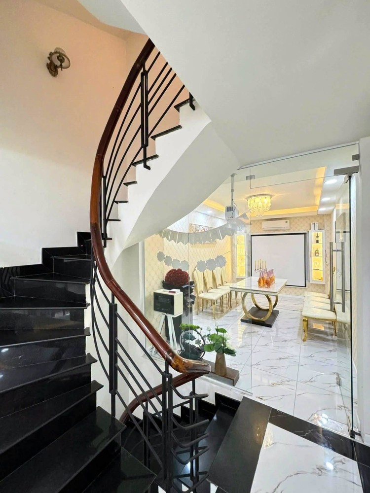 Phú Nhuận 43M² – 4 Tầng – 4Pn Nở Hậu – Hoàn Công Đủ