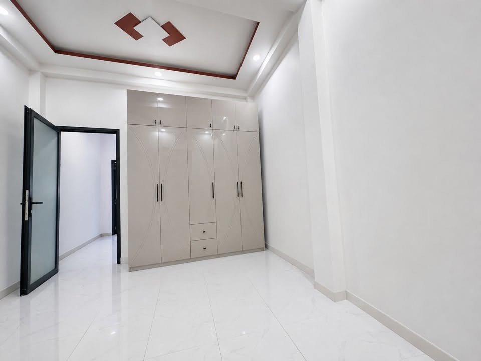 Lô Góc 2 Mặt Hẻm Xe Tải Q.8 – Nhà 4 Tầng Btct 5Pn – Đậu Ô Tô Tại Nhà – Cạnh Cầu Bình Tiên