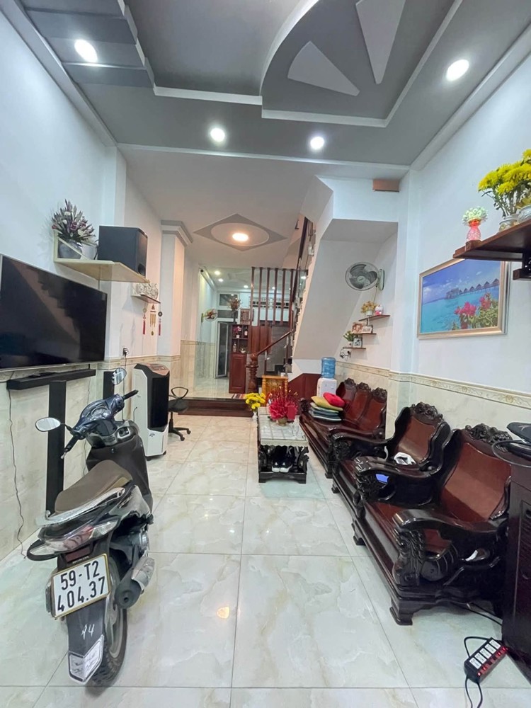 Nhà 3 Tầng Q.8 – Hẻm Xe Hơi Tới Cửa Khu An Ninh Hàng Xóm Văn Minh