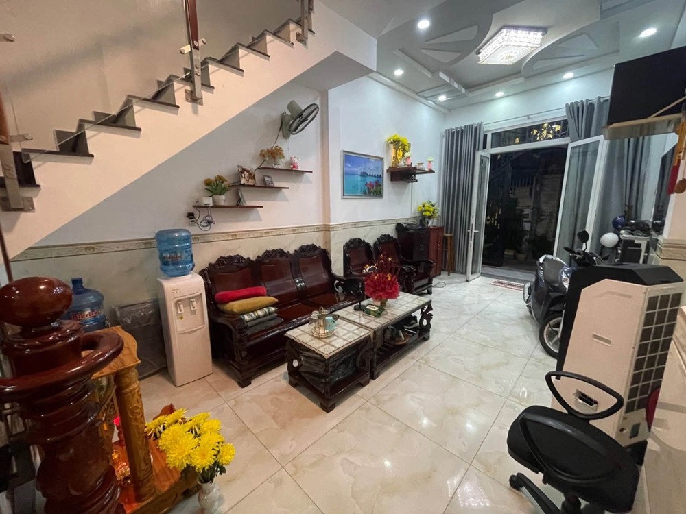 Nhà 3 Tầng Q.8 – Hẻm Xe Hơi Tới Cửa Khu An Ninh Hàng Xóm Văn Minh