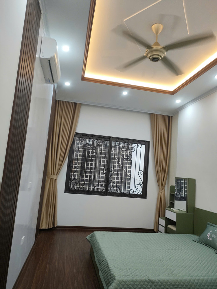 Bán Gấp Giá Rẻ Chung Cư Trần Thủ Độ 83M, Tầng 9, Mặt Thoáng 10M, 5.7 Tỷ Hoàng Mai