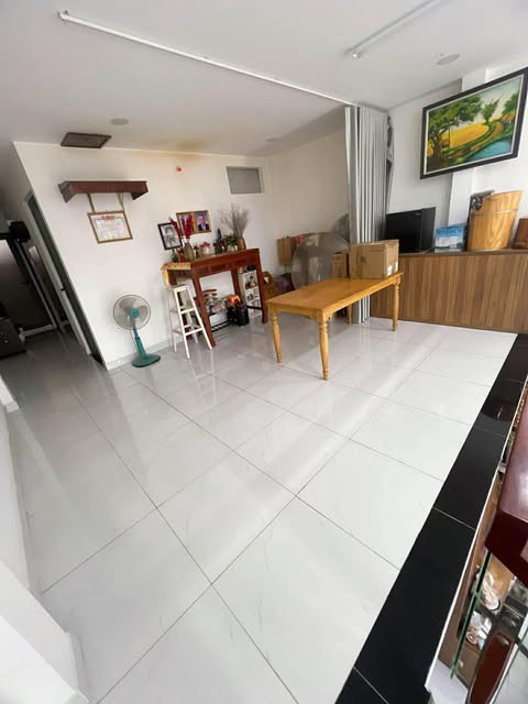 Bán Nhà Hẻm Xe Hơi Âu Dương Lân Q8 - Bề Ngang 6M - Nở Hậu Tài Lộc