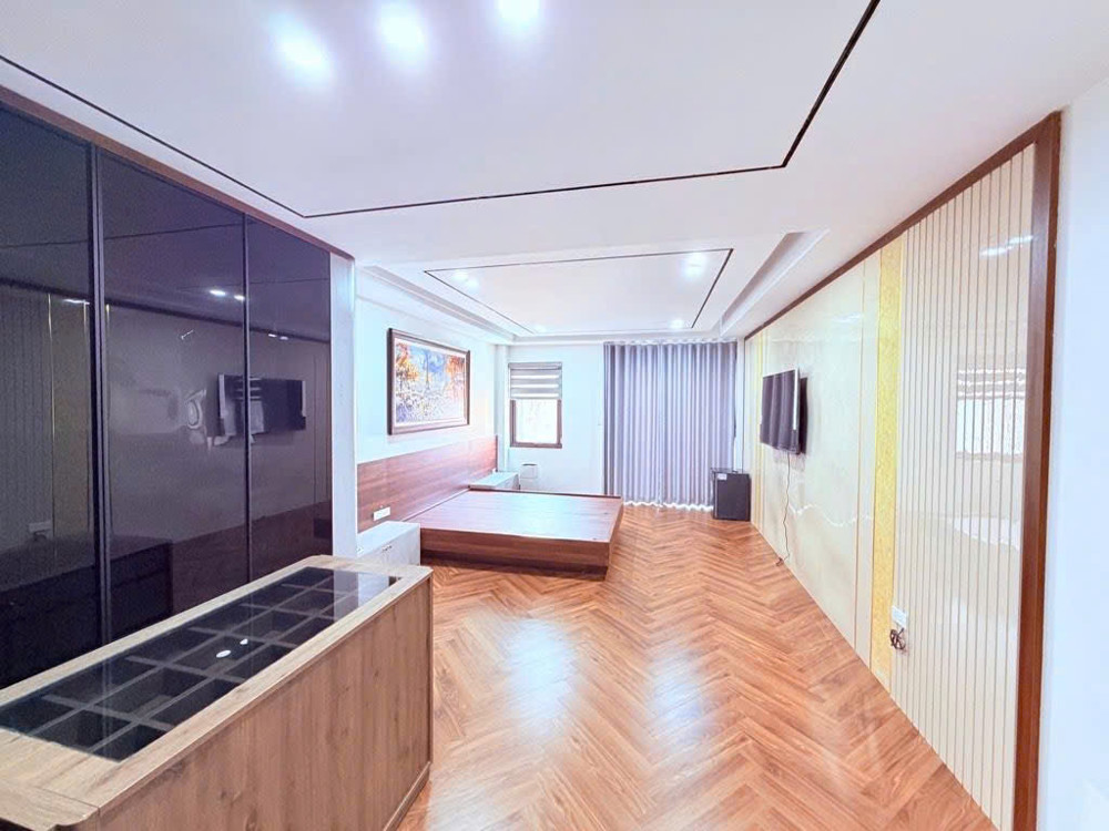 Nhà Phố Trạm – Ô Tô Tránh 56M² X 7 Tầng Gara Ô Tô Thang Máy Full Nội Thất