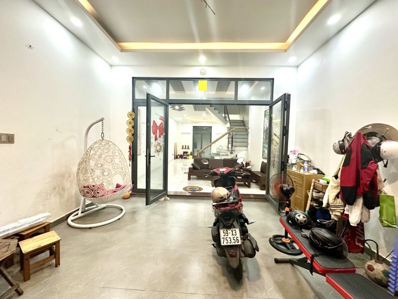 Bán Nhà Mặt Phố Đường Số 6, Linh Xuân, Thủ Đức, Tp Hcm. Dt 90M2, 4 Tầng, Giá 8,48 Tỷ