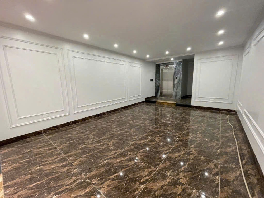 Cho Thuê Nhà Phân Lô Võ Chí Công – Thông Lạc Long Quân 60M² × 6 Tầng Mt 6M