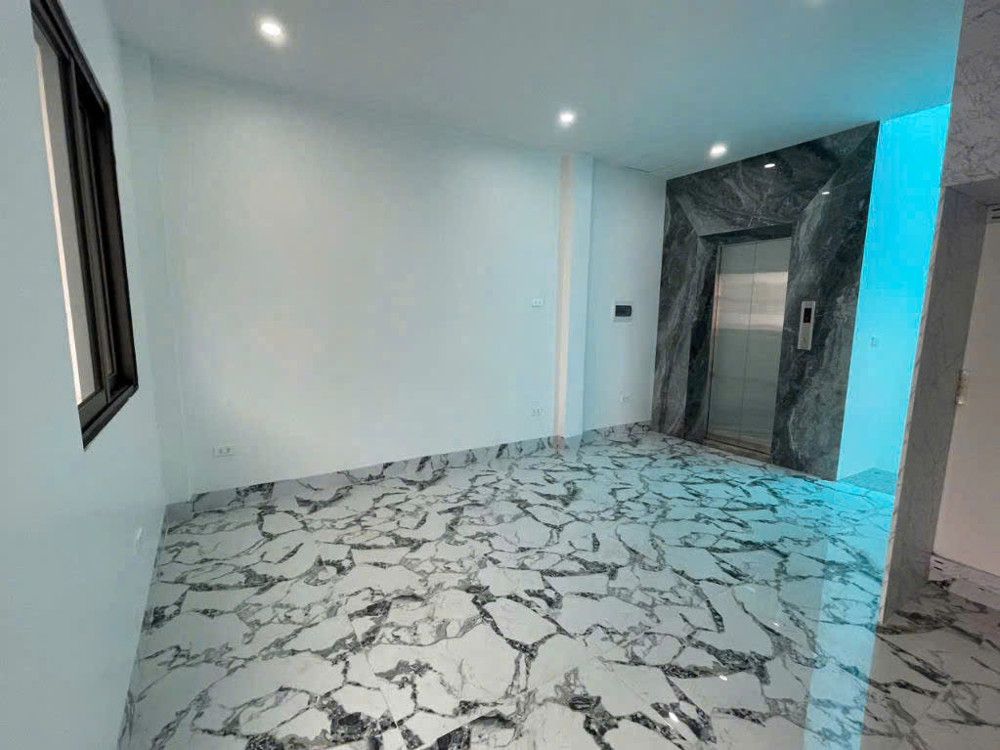 Cho Thuê Nhà Phân Lô Võ Chí Công – Thông Lạc Long Quân 60M² × 6 Tầng Mt 6M