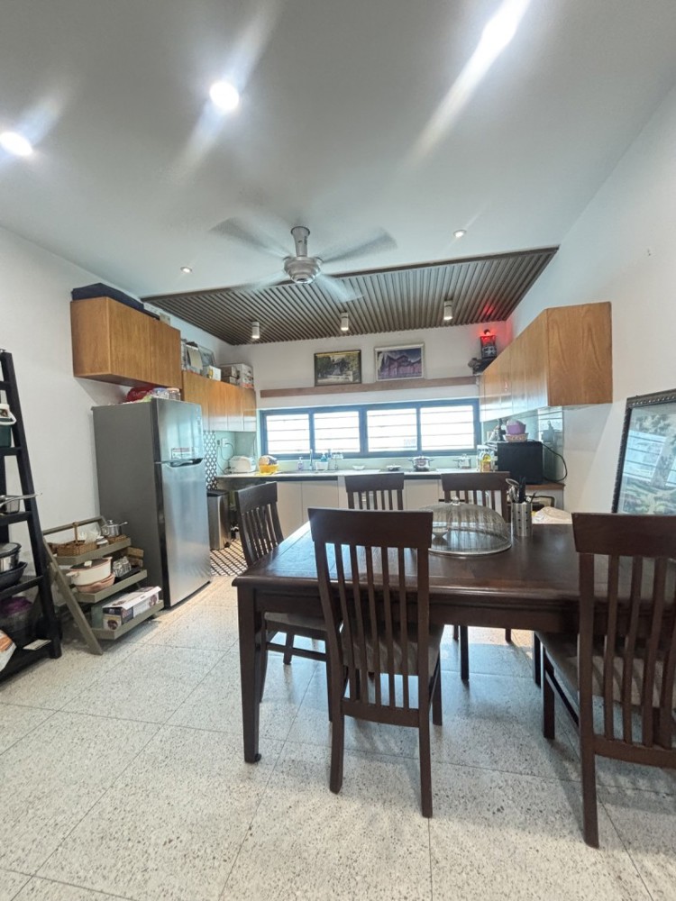 Bán Nhà 4 Tầng, 98M2, Đường Số 4, Trường Thọ, Thủ Đức, Tp Hcm, Sổ Hồng Riêng. Giá 9,85 Tỷ