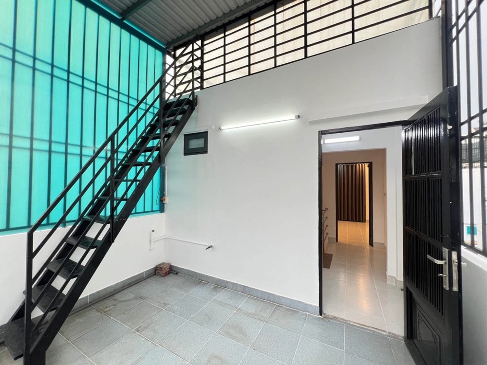 Bán Nhà Mới – Đón Vận May – 3 Tầng Khang Trang Tạ Quang Bửu Q8