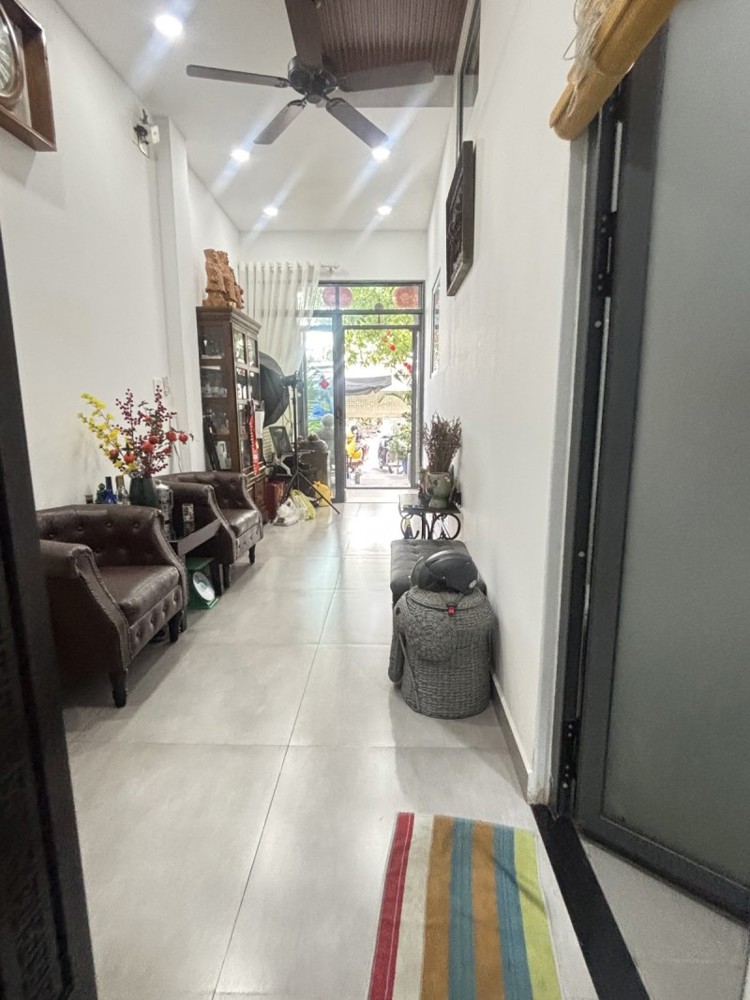 Bán Nhà 4 Tầng, 98M2, Đường Số 4, Trường Thọ, Thủ Đức, Tp Hcm, Sổ Hồng Riêng. Giá 9,85 Tỷ