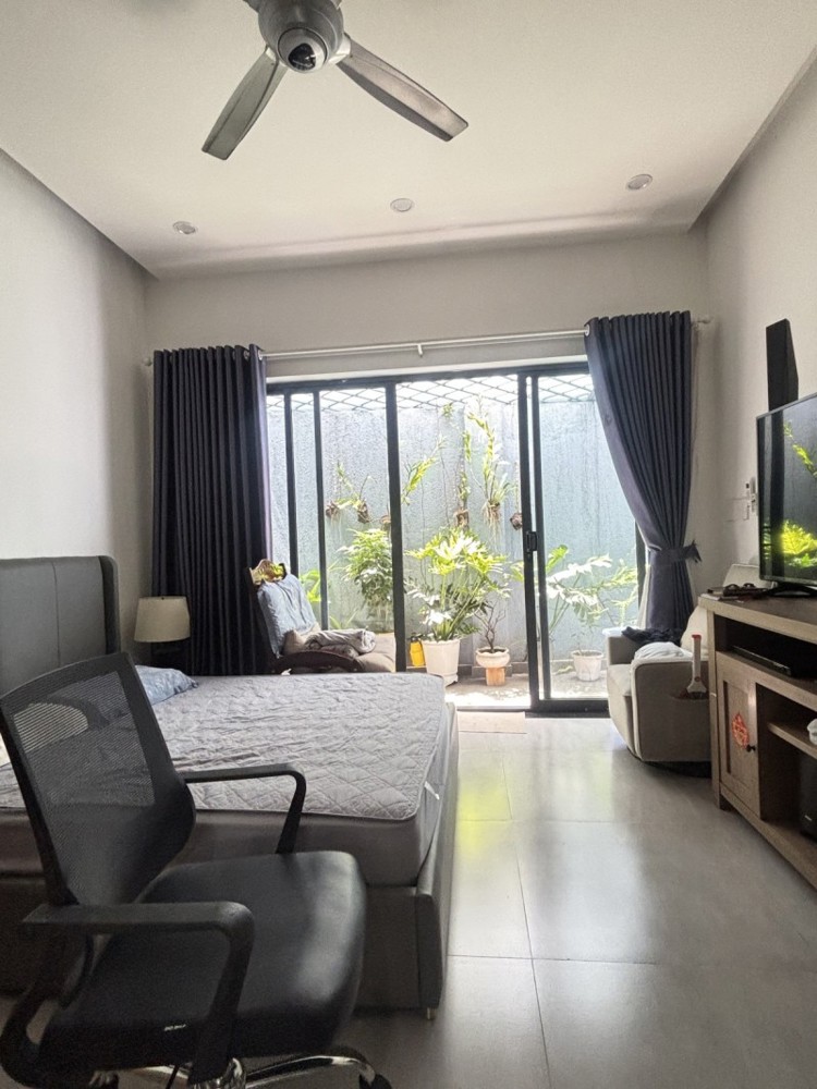 Bán Nhà 4 Tầng, 98M2, Đường Số 4, Trường Thọ, Thủ Đức, Tp Hcm, Sổ Hồng Riêng. Giá 9,85 Tỷ