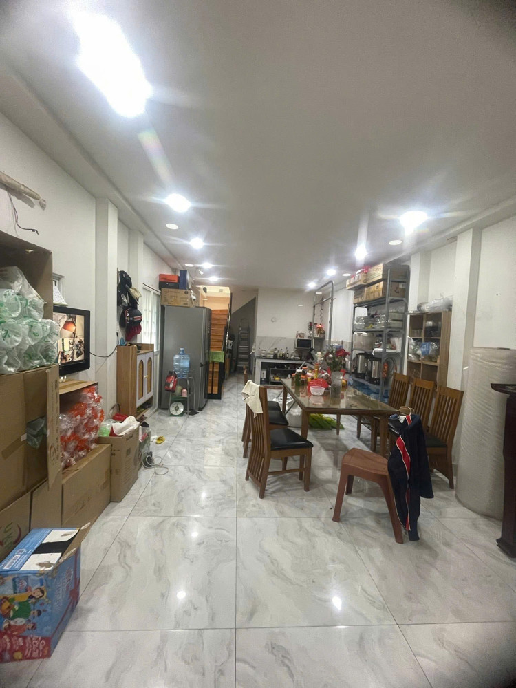 Bán Nhà Mặt Tiền Lê Niệm - Giao Văn Cao, 500 Chợ Tân Hương, 4,5X18m, 2 Tầng, 11,5 Tỷ