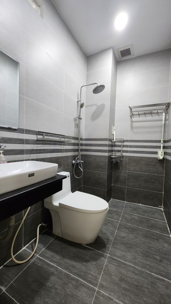 Bán Nhà 3 Tầng Đường Số 12, Hiệp Bình Phước, Thủ Đức, 84M2, 4Pn, Sổ Hồng Riêng, Giá 6,78 Tỷ