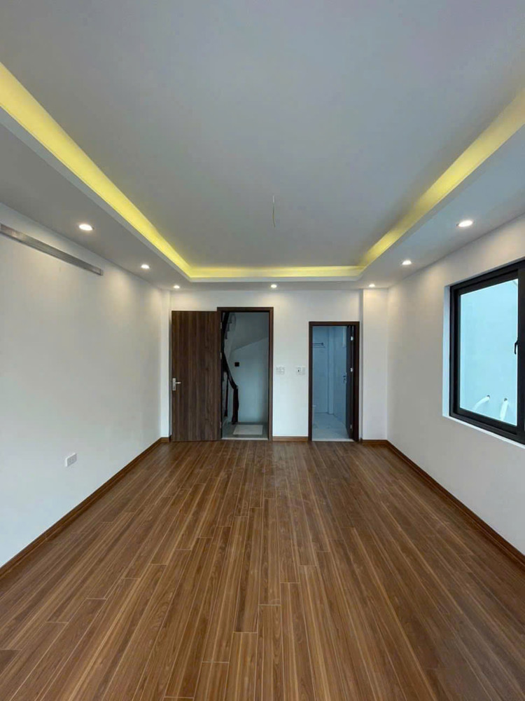 Bán Gấp Giá Rẻ Chung Cư Trần Thủ Độ 77M, Tầng11, Mặt Tiền 10M, 4.98 Tỷ Hoàng Mai