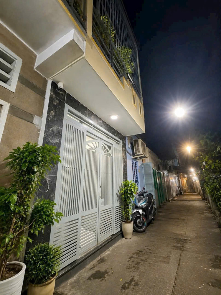 Bán Nhà Cách Mặt Tiền Tôn Đản Có 30 M Q4 Có 3 Tỷ