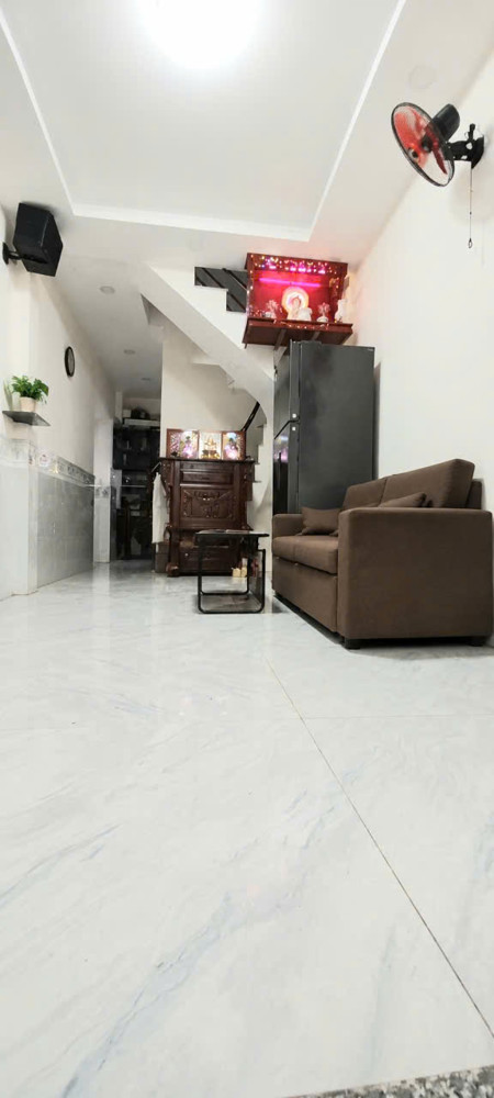 Bán Nhà Cách Mặt Tiền Tôn Đản Có 30 M Q4 Có 3 Tỷ