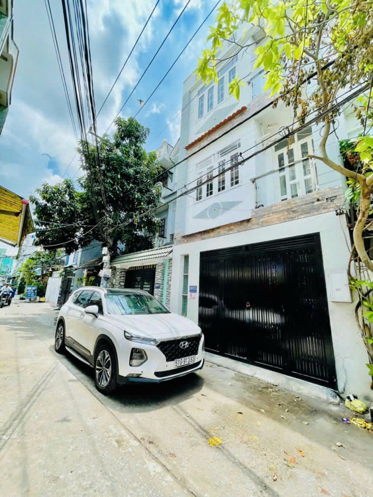 10 Triệu/tháng Nguyên Căn 4Pn Hẻm Xe Hơi