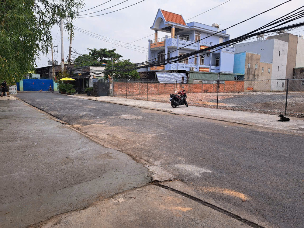Cho Thuê 1.057M2 Đất Full Thổ, Mt Đông Hưng Thuận 10B, Chỉ 70Tr