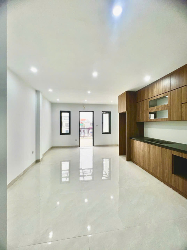 Bán Nhà Đẹp Đàm Quang Trung – 50M² X 5 Tầng – Thang Máy – Full Nội Thất – Ngõ Thông Nhỉnh 12 Tỷ