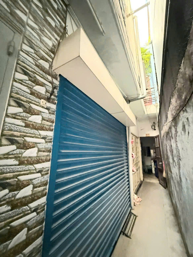 Bán.nhà Q4 -Xe Tải Đỗ Cửa Có 1 Tỷ Q4