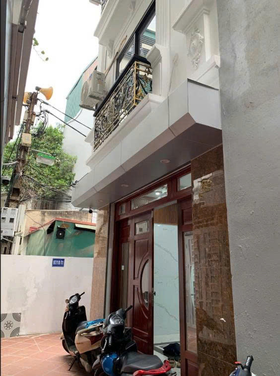 Cần Cho Thuê Căn Phòng Tại Địa Chỉ Số 10/97 Ngõ 105 Phố Bạch Mai, Phường Bạch Mai, Tp Hà Nội