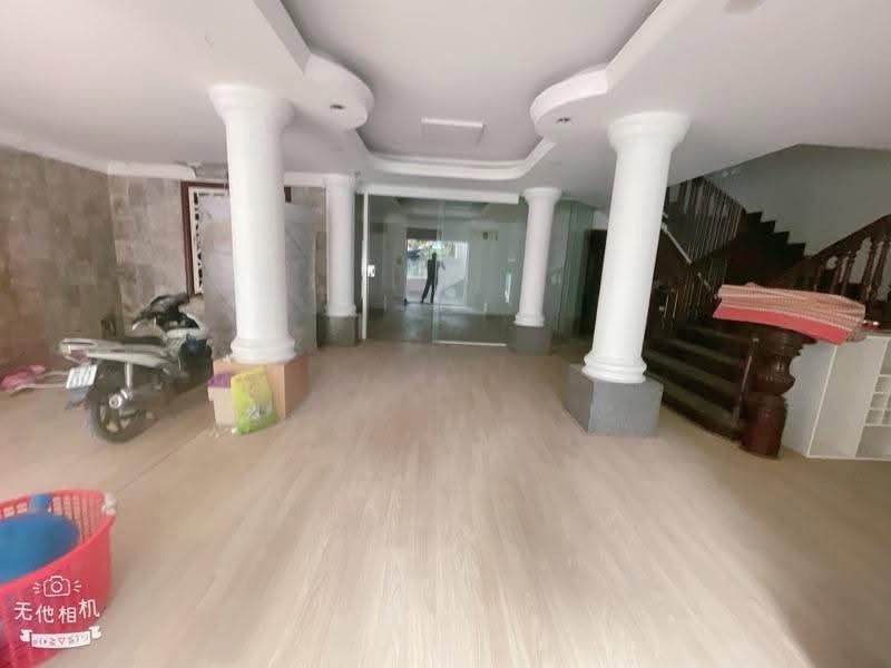 Biệt Thự Vip Trung Kính – 314M² – Mt 13M – Biệt Thự Mặt Phố – Vừa Ở Vừa Kinh Doanh – 125 Tỷ