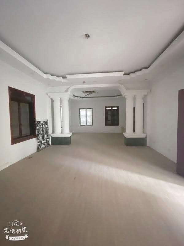 Biệt Thự Vip Trung Kính – 314M² – Mt 13M – Biệt Thự Mặt Phố – Vừa Ở Vừa Kinh Doanh – 125 Tỷ