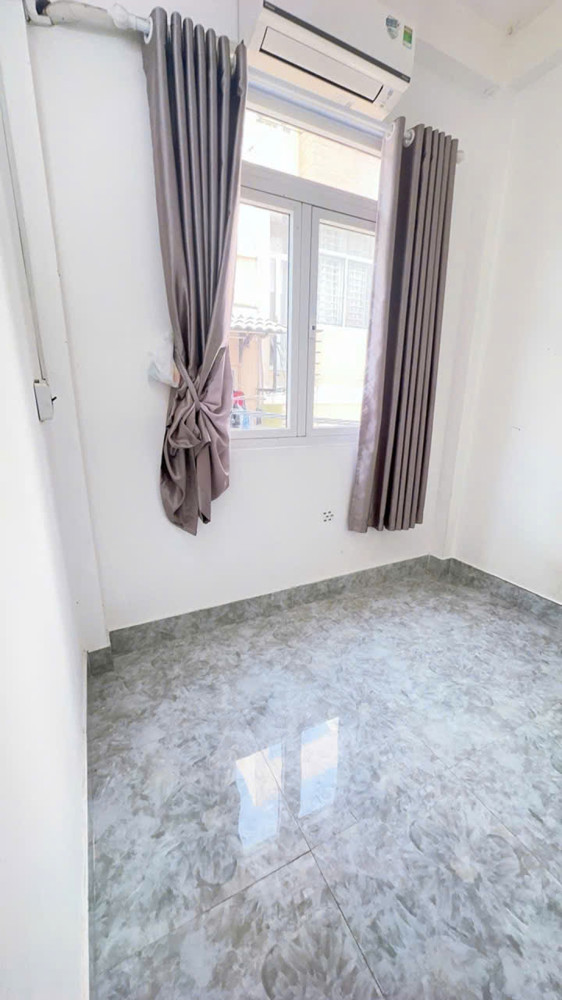 Bán Nhà Vĩnh Khánh Q4 Hẻm Rộng 4M Chỉ 1 Tỷ