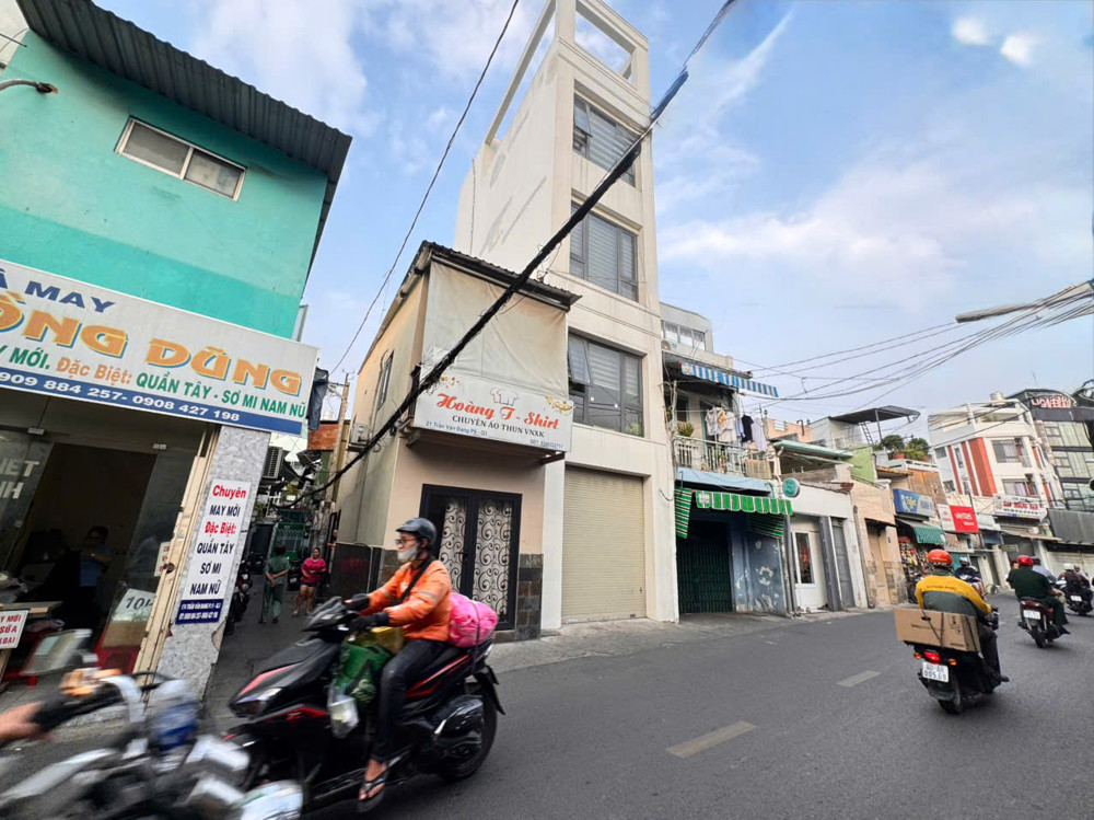 Bán Nhà 2 Tầng Mặt Tiền Kinh Doanh Đ.trần Văn Đang Ngay Góc Nguyễn Thông, Quận 3 - Dt Siêu Lớn