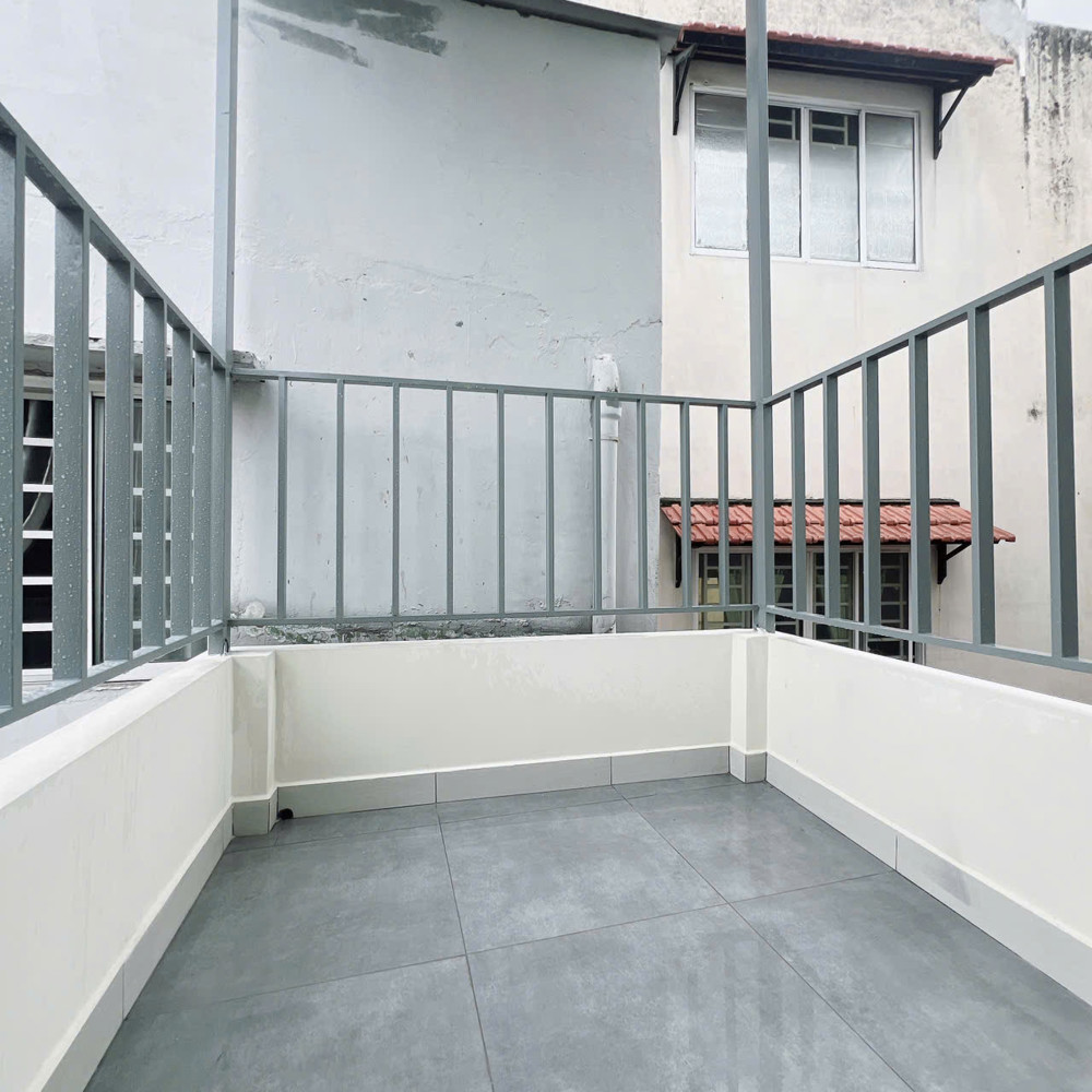 Sát Mặt Tiền Q 4 Nhà Mới Đẹpchỉ 1 Tỷ